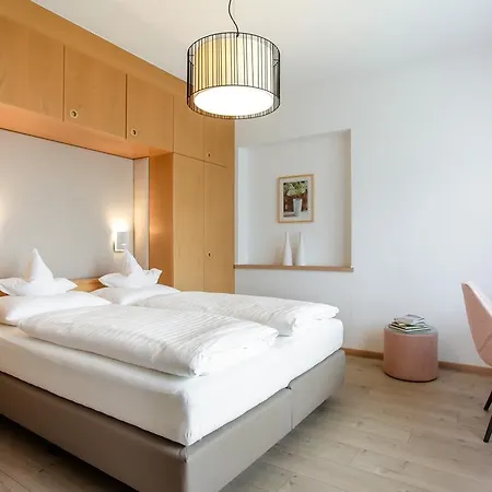 Weingarten 3*
